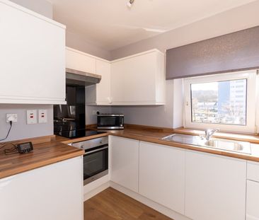 2 Bed Flat, Cairngorm Gardens, AB12 - Photo 3