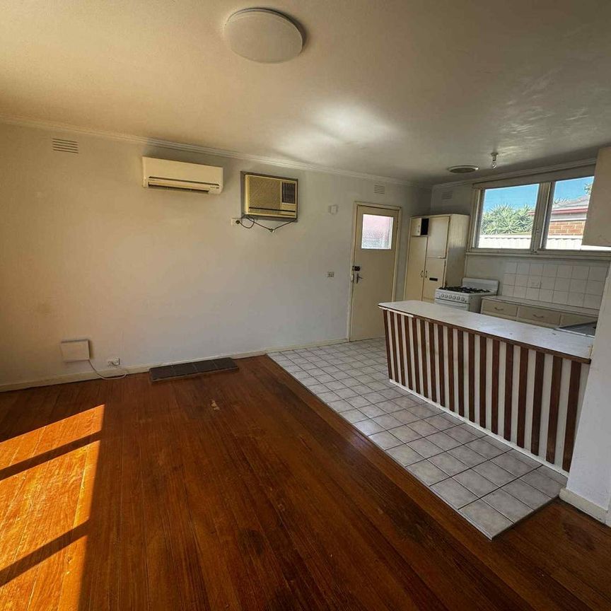 Central low maintenance unit - Photo 1