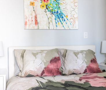 Bremner Boulevard - Photo 5