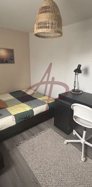 Location Appartement 1 pièce 232m² ROUBAIX 59100 - Photo 1