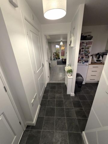 2 bedroom terraced house to rent - Photo 3