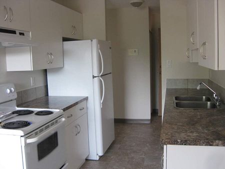 Millcrest Apartments - Photo 5