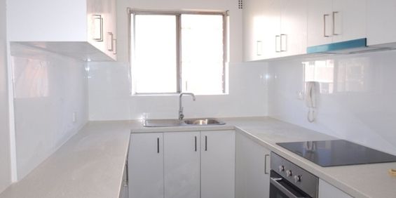 Two Bedroom Apartment in Great Location - Photo 3
