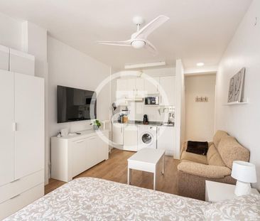 Piso de alquiler en Carrer de Joan Gamper, Barri de les Corts - Photo 2