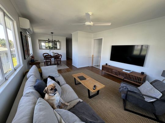 Manly West - Photo 1