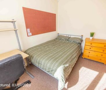 8 Ambleside Avenue - Photo 4