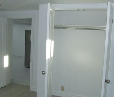 For Lease - 377 East Avenue Unit# Basement, Toronto, Ontario - Photo 4