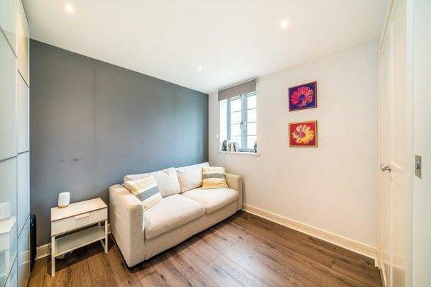 Garratt Lane, Earlsfield, SW18 - Photo 1