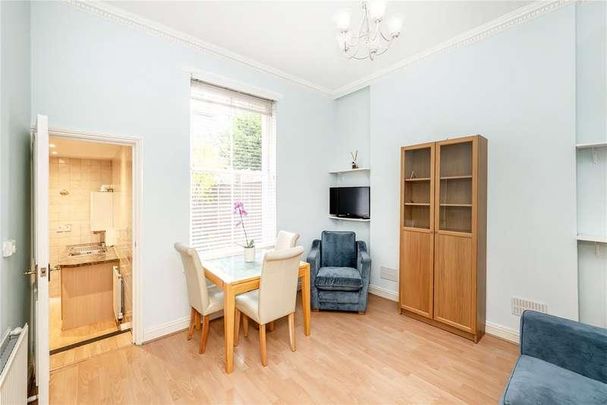 Cambridge Gardens, London, W10 - Photo 1