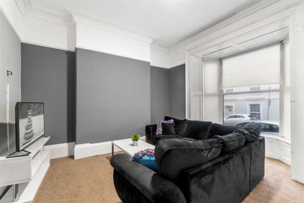 Hill Park Crescent, Plymouth - Photo 1