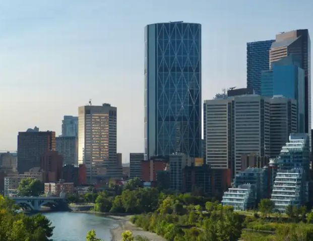 Furnished Downtown Condo in Waterfront Parkside | 607 - 118 Waterfront Court SW, Calgary - Photo 1