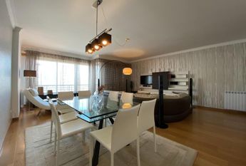 4 Bedroom Apartment with parking, Telheiras, Lisboa