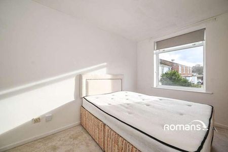 Ullswater, Bracknell, RG12 - Photo 3