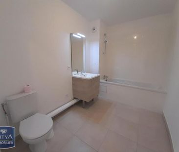 Location Appartement 3 pièces 64m² LILLE 59000 - Photo 3