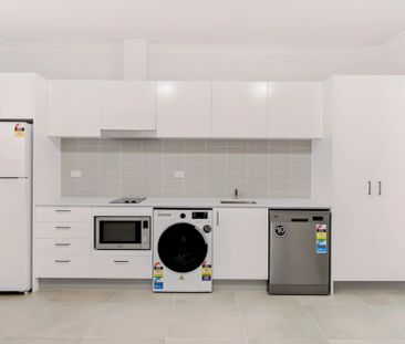 1Bedrooms, 1Bathrooms - Photo 3