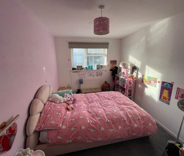 2 Bed Terraced House, Whitehawk Rd, BN2 - Photo 3