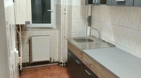 1 camera, decomandat, 48 mp, de inchiriat apartament in zona Gara, Carrefour Market, Cod 157963 - Photo 2