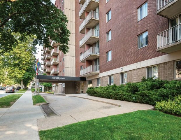 Southpoint — 1 Bedroom - Photo 1