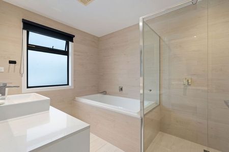 15 Volpato Street, Forde ACT 2914 - House For Rent | Domain - Photo 4