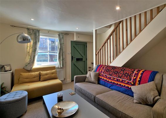 2 bedroom terraced house to rent - Photo 1