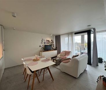 Appartement te huur - Photo 1