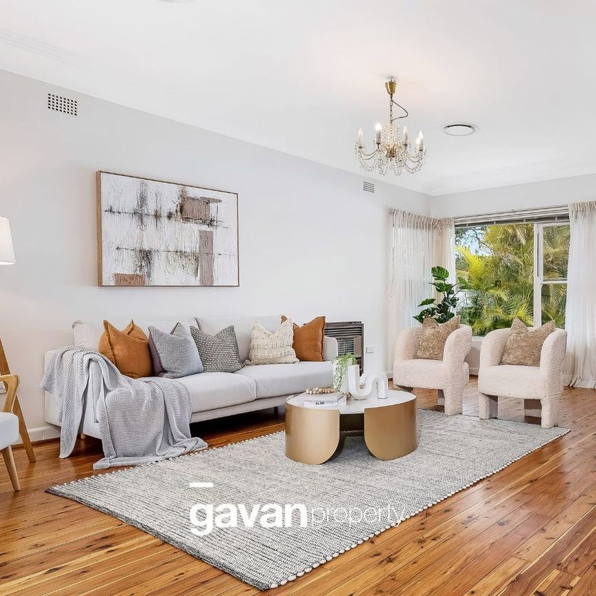 Three Bedroom Home with Swimming Pool - Photo 1