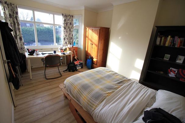 5 bedroom detached house to rent - Photo 1