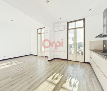 Location Appartement 3 pièces 79m² ST RAPHAEL 83700 - Photo 2