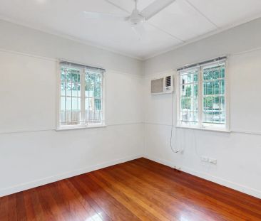 IMMACULATE - GREAT POSITION - AIR CONDITIONING - Photo 2