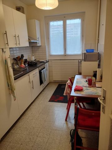 Appartement de 3 pièces au 1er étage localiser à Genève 1205 - Photo 3