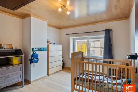 Halfopen woning te huur met 3 slaapkamers en tuin - Photo 4