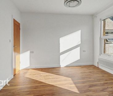 3 bedroom end of terrace house to rent - Photo 6