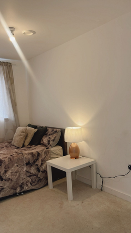 House share to rent - Photo 2