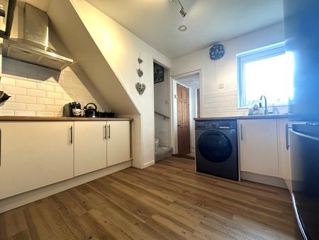 2 bedroom terraced house to rent - Photo 5