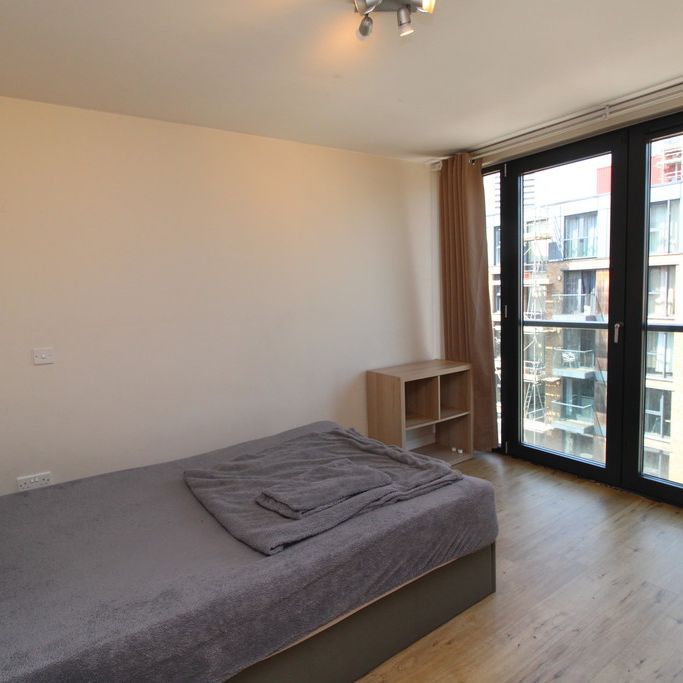 £1,150 - To Let - Photo 1