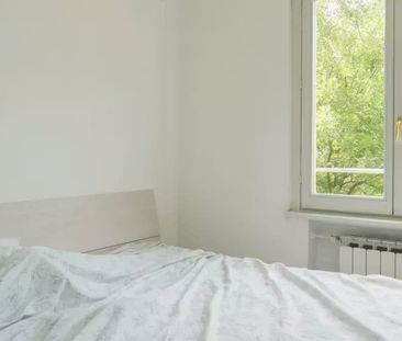 Via Francesco Caracciolo, Milan, Lombardy 20155 - Foto 4