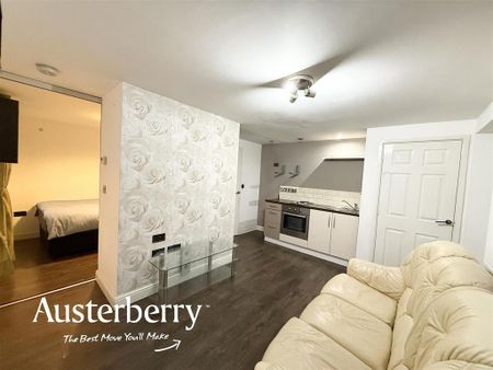 1 bedroom ground floor flat to rent - Photo 5