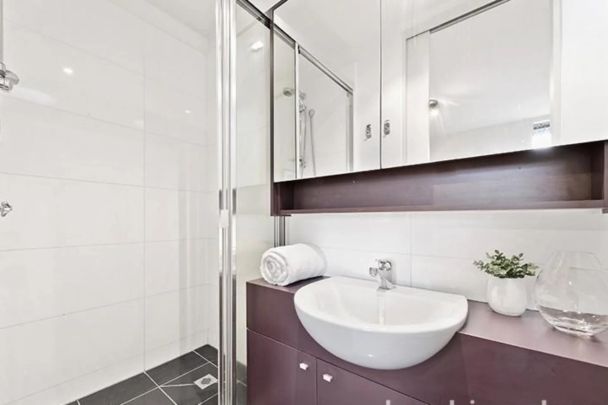 Unit 17/14 Tivoli Road, South Yarra. - Photo 1