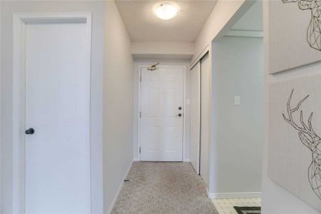 For Lease - 5090 Pinedale Avenue Unit# 1004, Burlington, Ontario - Photo 4