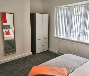 1 bedroom in a house share to rent - Photo 5