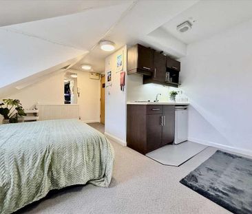 Studio to rent - Photo 6