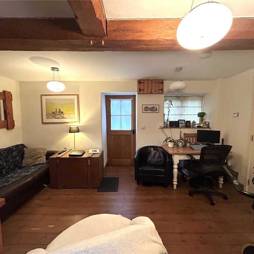 Silverton Park Farm, Silverton, Exeter, EX5 - Photo 1