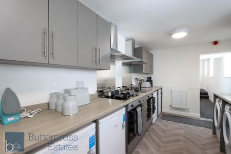 1 bedroom in a house share to rent - Photo 5