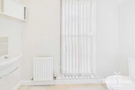 1 Wicket Mews, Saintfield, BT24 7FL - Photo 5