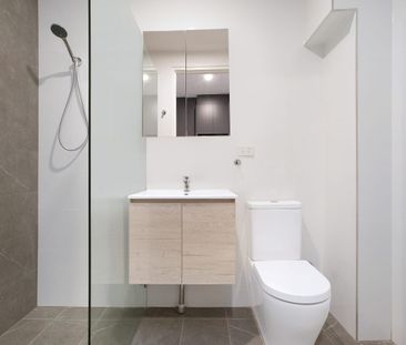 AIR-CONDITIONED FURNISHED STUDIO APARTMENT - WITH OWN PRIVATE COURT... - Photo 4