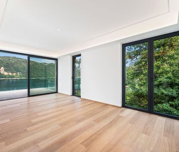 PRESTIGIOSO ATTICO DI DESIGN CON TERRAZZA VISTA LAGO | PRESTIGIOUS ... - Foto 2