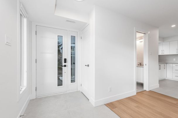 For Lease - 1975 Banff Avenue Unit# A, Hunt Club - South Keys and Area, Ontario - Photo 1