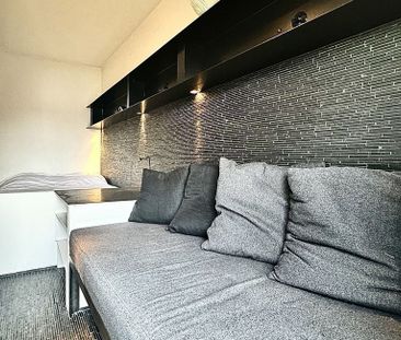 Studio met slaaphoek te huur in Elsene voor € 750 met 1 slaapkamer - Photo 1