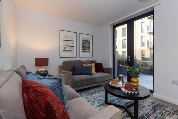 3 bedroom townhouse to rent - Photo 1