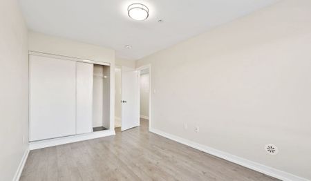 For Lease - 1555 Kingston Road Unit# 404, Pickering, Ontario - Photo 5
